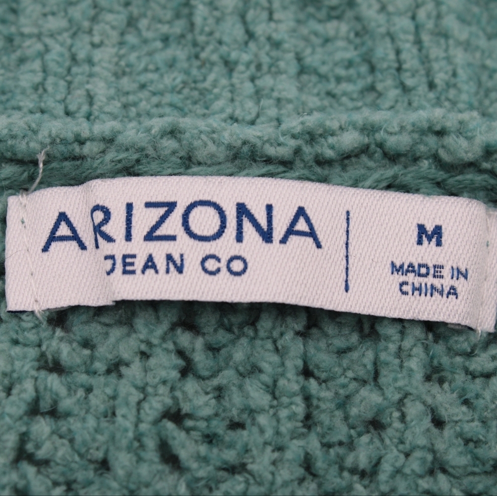 Women’s Teal Crocheted Oversized Sweater – Modest Crop Size M - Picture 5 of 6